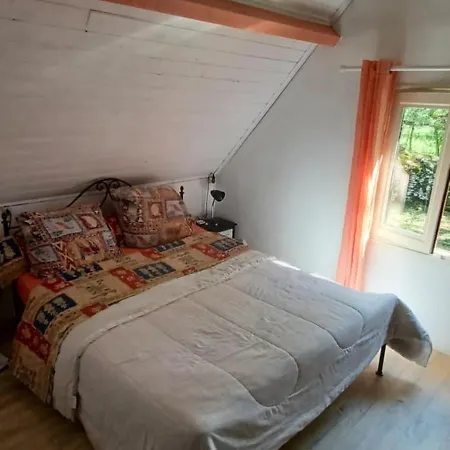 Casa de Férias Maison Au Calme Avec Vue Splendide Dans La Vallee Du Cele *