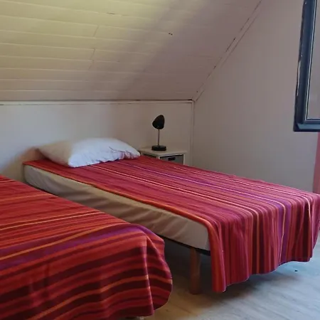 Maison Au Calme Avec Vue Splendide Dans La Vallee Du Cele Casa de Férias Sauliac-sur-Célé