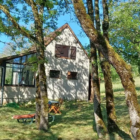 Maison Au Calme Avec Vue Splendide Dans La Vallee Du Cele